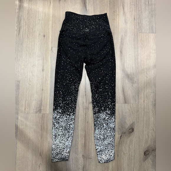 Beyond Yoga Alloy Ombre High Waisted Midi Leggings Speckled - Picture 4 of 6